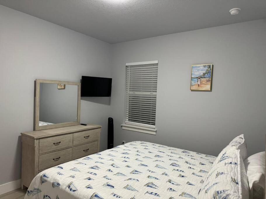 Brand New Tampa Oasis With Private Jacuzzi Retreat Villa Lutz Dış mekan fotoğraf