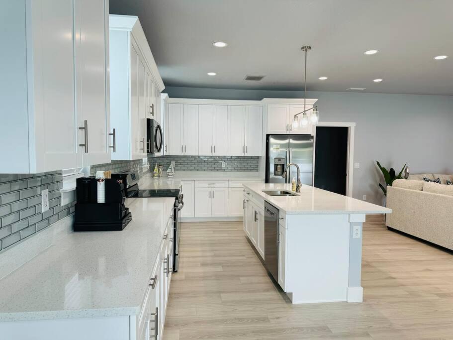 Brand New Tampa Oasis With Private Jacuzzi Retreat Villa Lutz Dış mekan fotoğraf